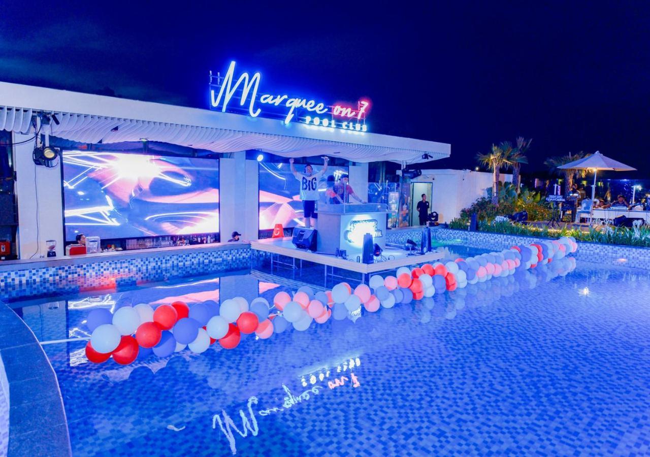Pentacity Hotel Balikpapan Exterior foto