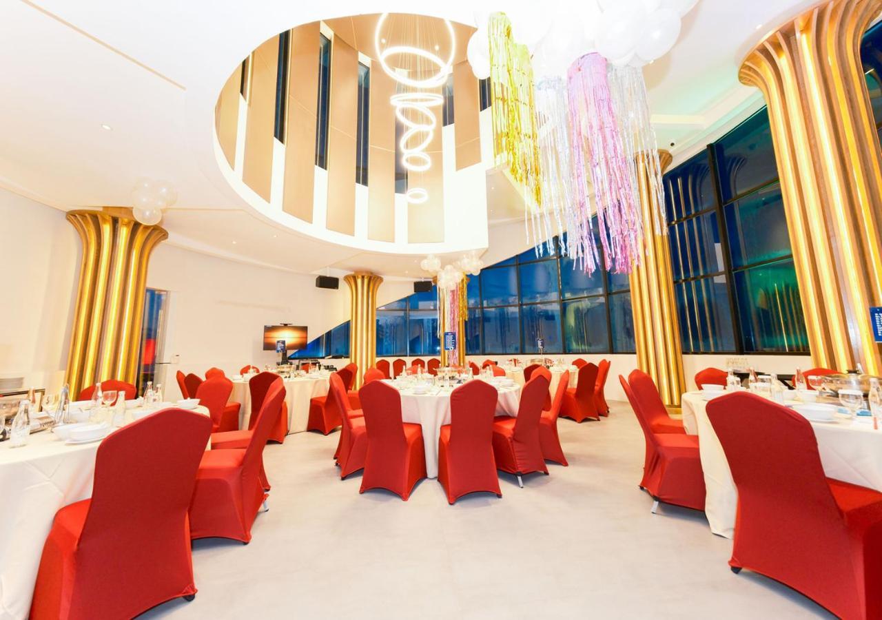 Pentacity Hotel Balikpapan Exterior foto