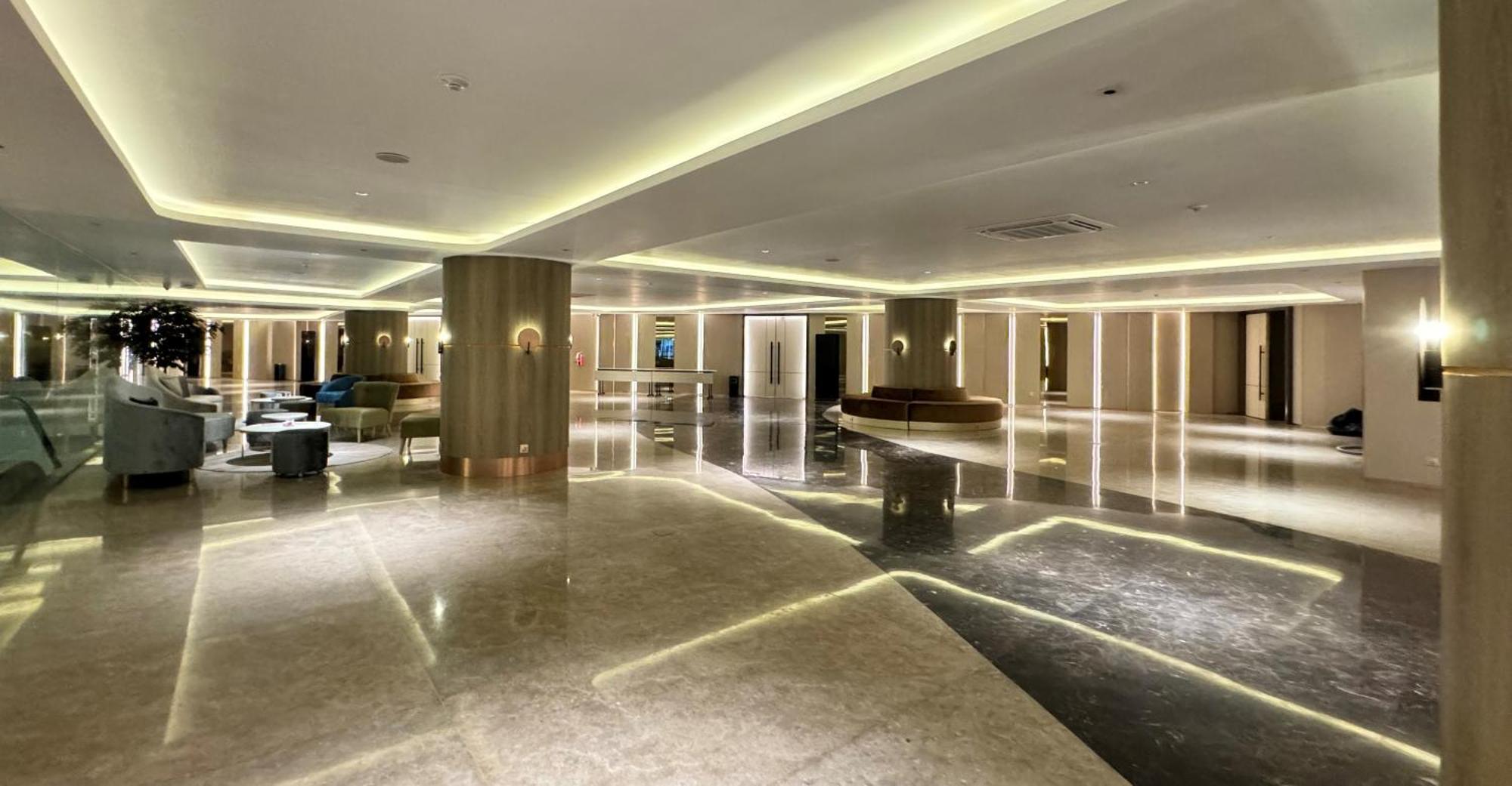 Pentacity Hotel Balikpapan Exterior foto