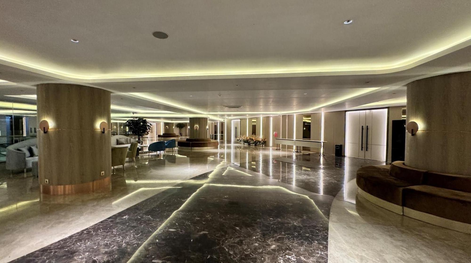 Pentacity Hotel Balikpapan Exterior foto