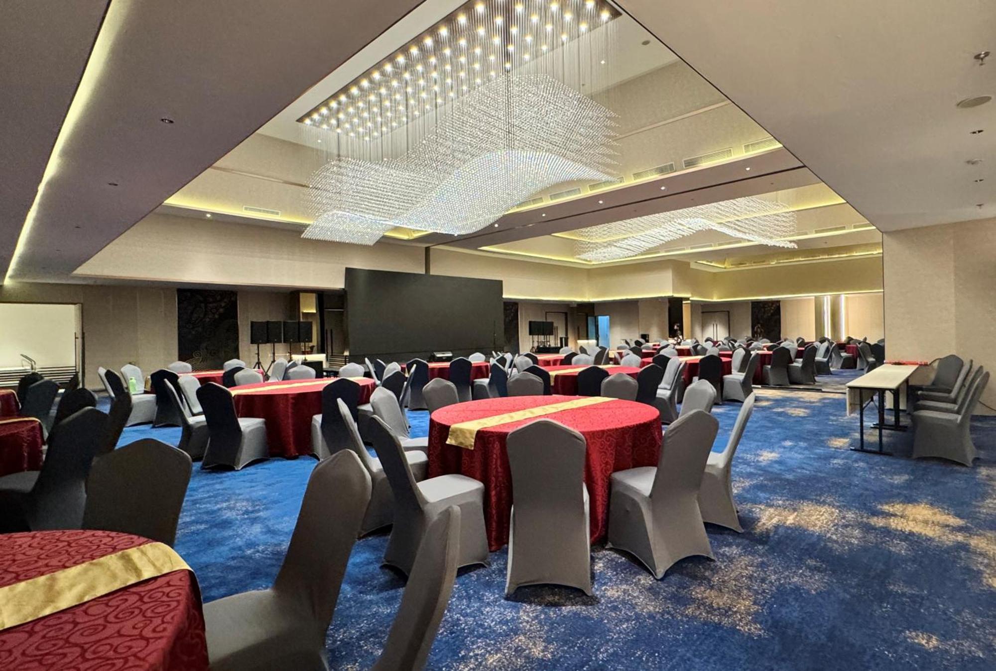 Pentacity Hotel Balikpapan Exterior foto