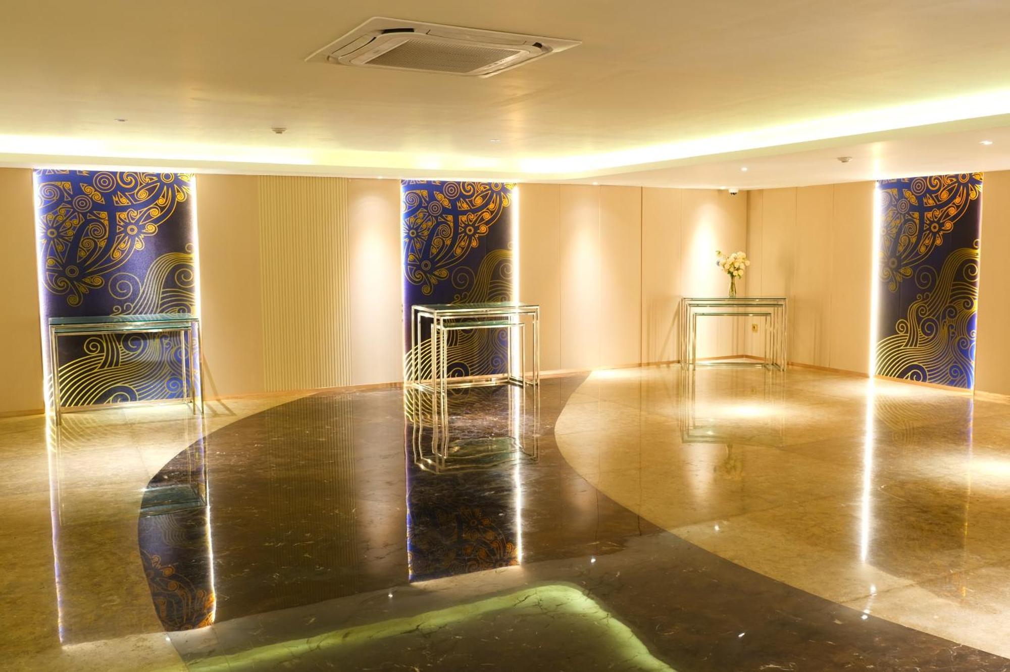 Pentacity Hotel Balikpapan Exterior foto